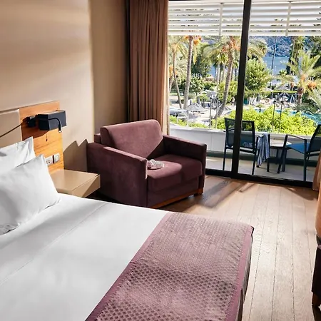 Отель Tui Blue Grand Azur