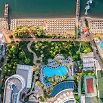 Tui Blue Grand Azur 酒店 马尔马里斯